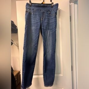 Rock & Republic pull on jeans